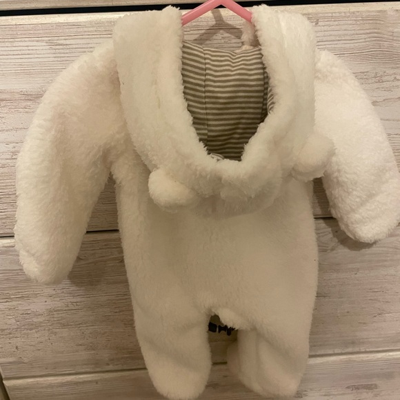 Carters NB bear bundle - Picture 5 of 7